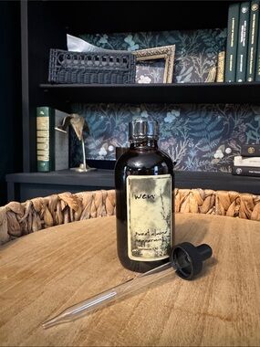 WEN Sweet Almond Peppermint Oil - Amber Bottle with Black Dropper